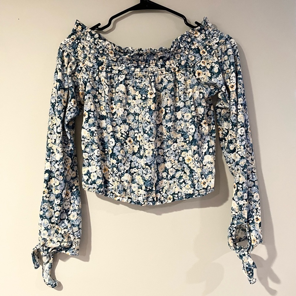 American Rag blue and yellow floral crop top off the shoulder XS - Picture 2 of 5